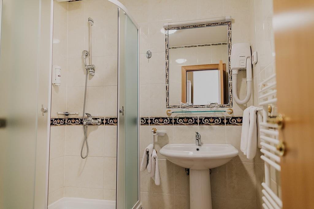 Hotel Silver Osijek Habitación foto