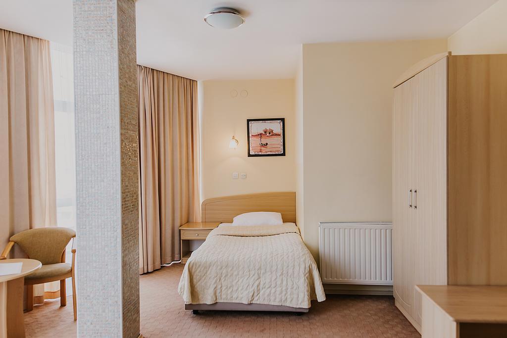 Hotel Silver Osijek Habitación foto